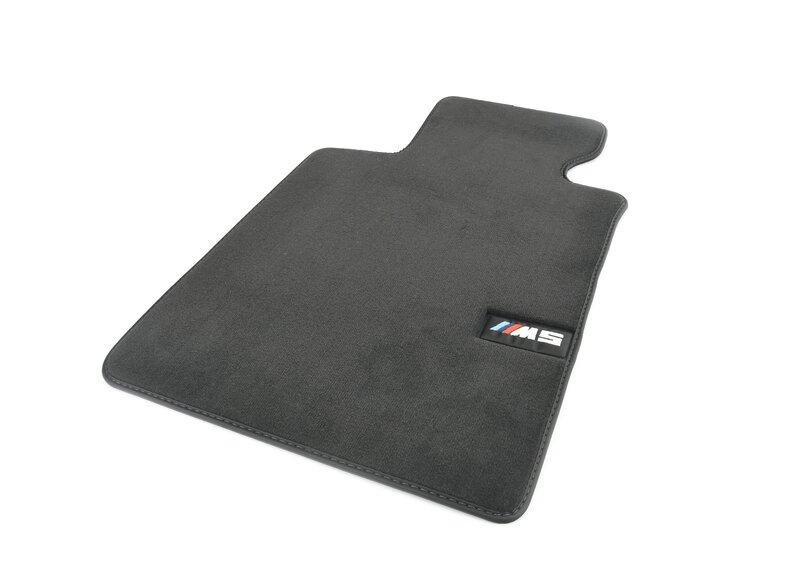 M5 F90 Комплект ножных ковриков М-Performance