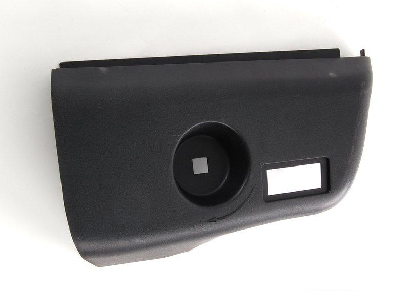 Щиток блока задних фонарей Л