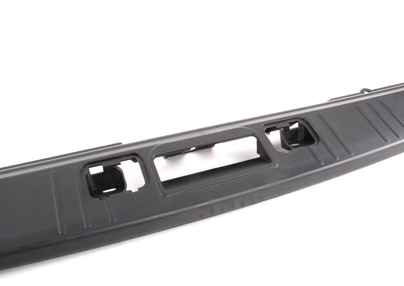 Накладка борта погрузочного пола