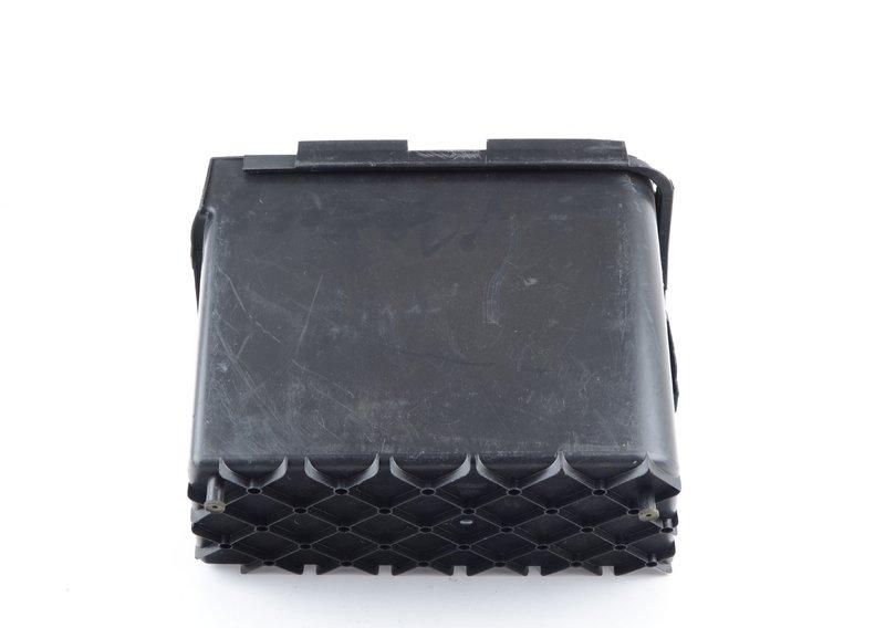 Поддон багажного отделения П