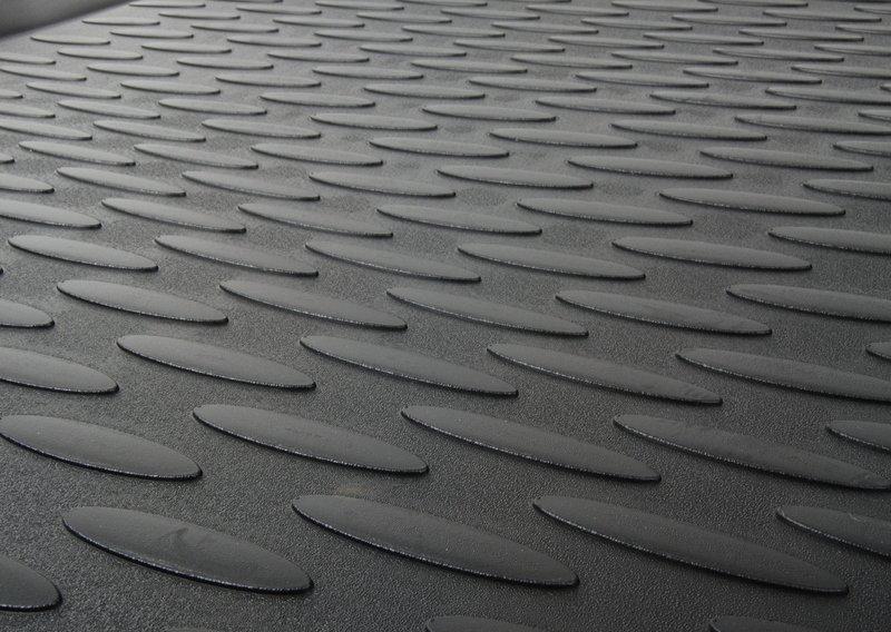 Фасонный коврик для багажника