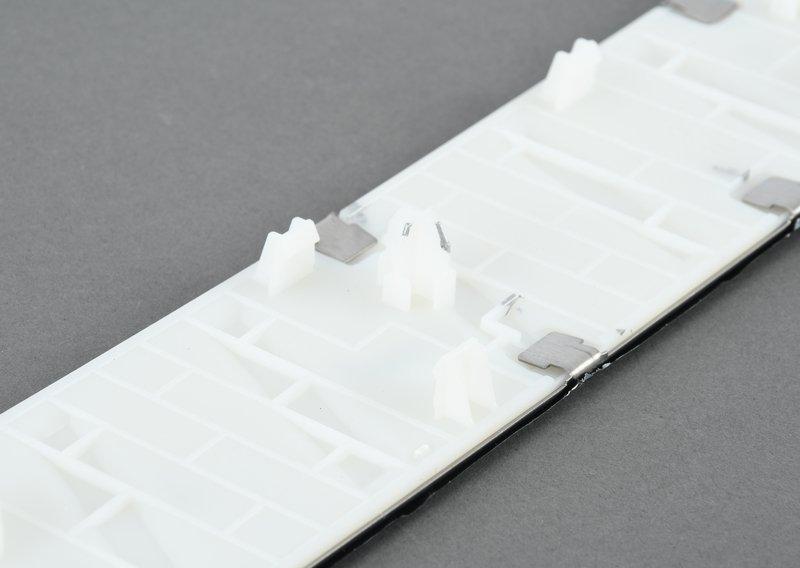 G01 хром вставки задней панели багажника