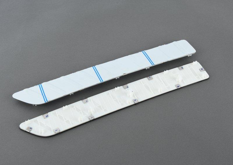 G01 хром вставки задней панели багажника