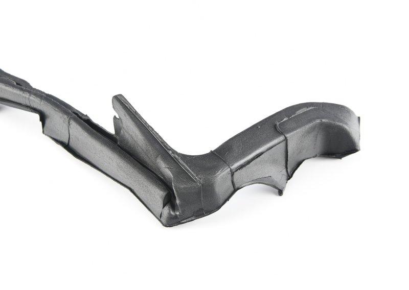 Уплотнитель боковины Л