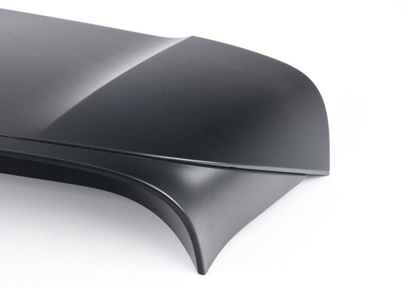 Задний спойлер с антенной загрунт.