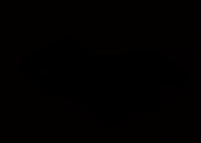 Усилит.пластина крышки багажника прав.