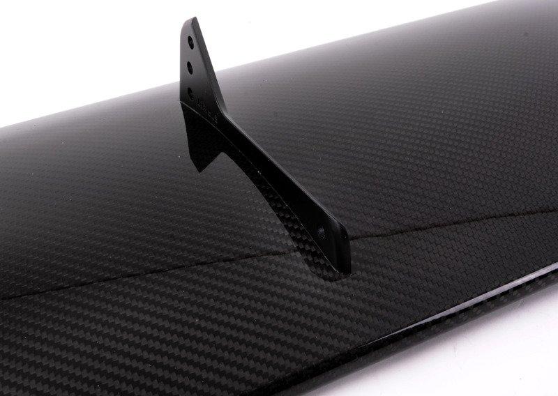 Задний спойлер