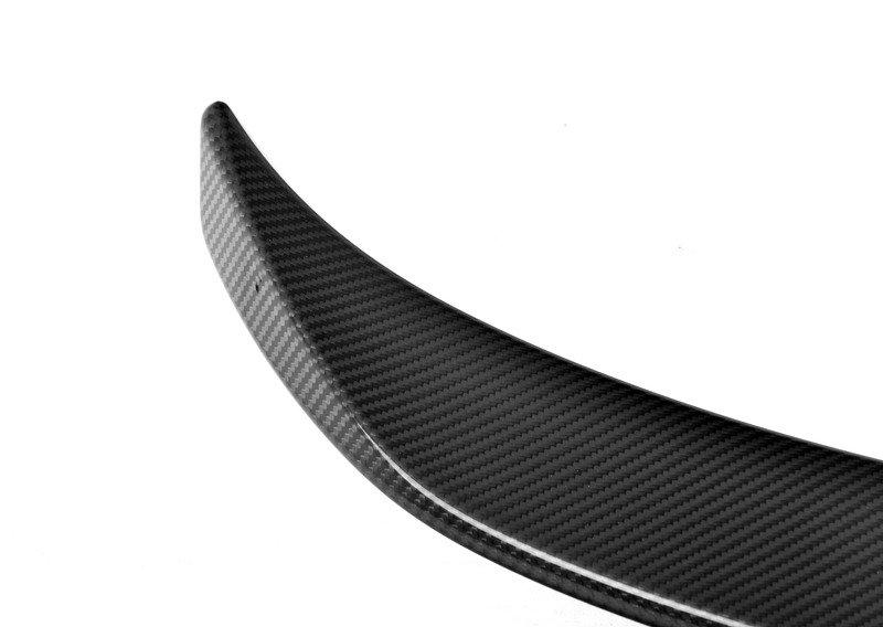 Задний спойлер, карбоновый