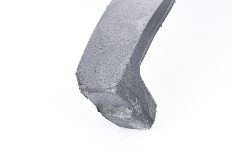 Уплотнитель заднего крыла Л