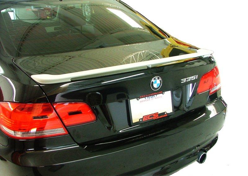 Задний спойлер, загрунтованный