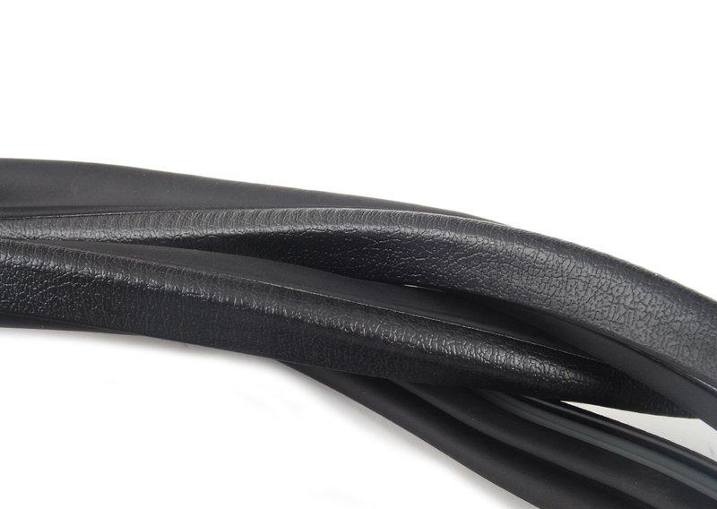 Уплотнитель двери П