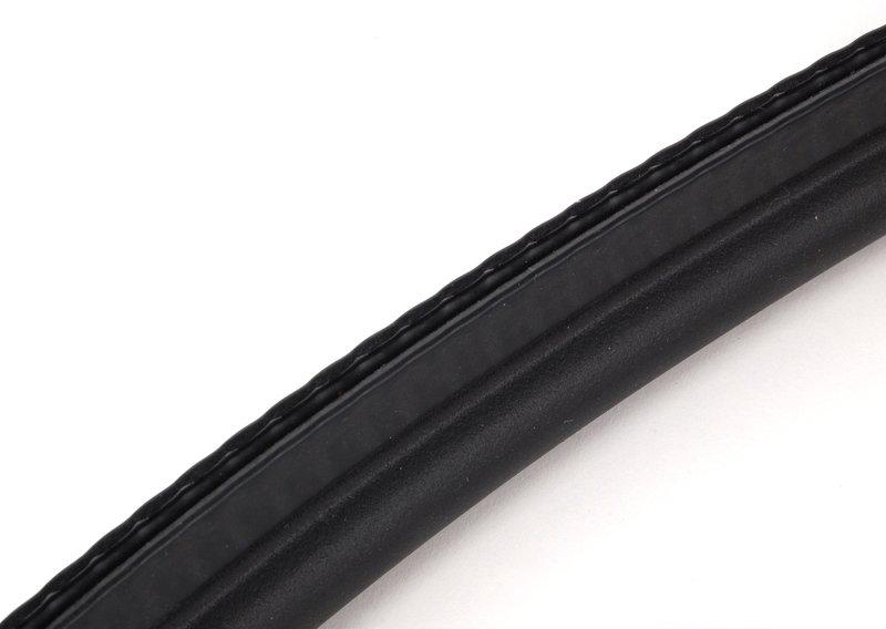 Уплотнитель багажной двери