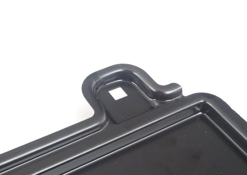 Щиток проема для противотуманной фары