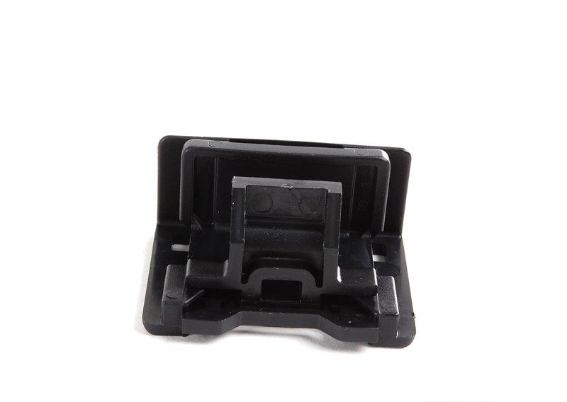 Зажим E30 E34 E32