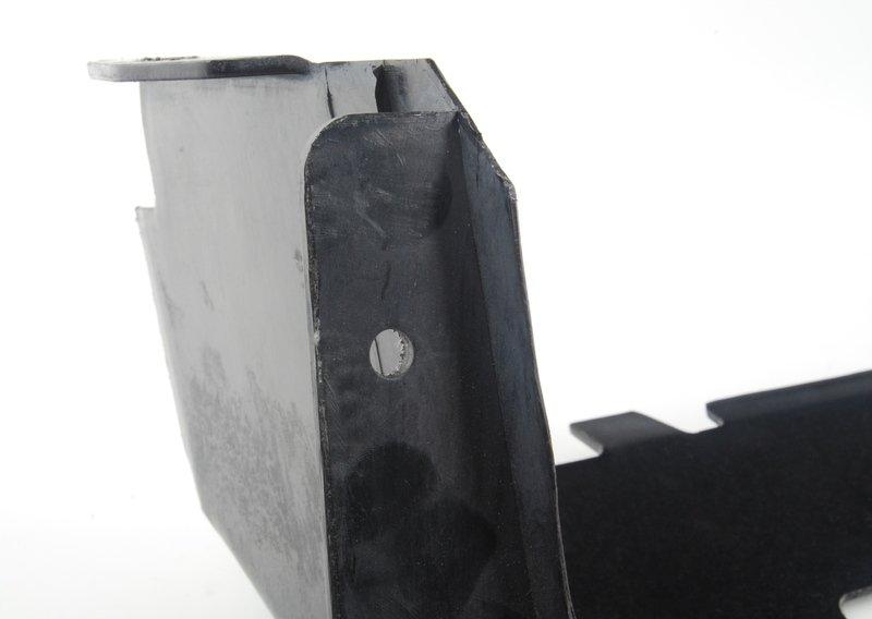 экран моторного отсека