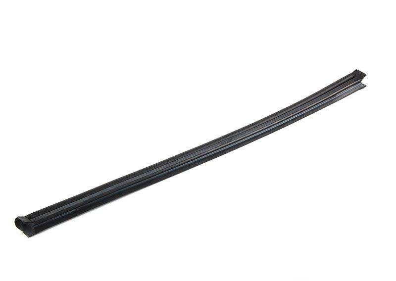 Уплотнитель капота П Пд E31