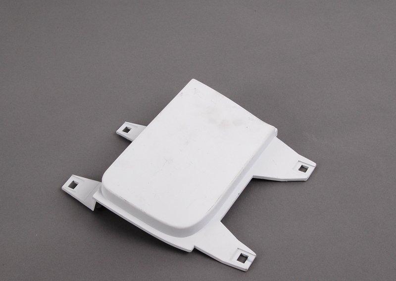 Щиток проема для противотуманной фары