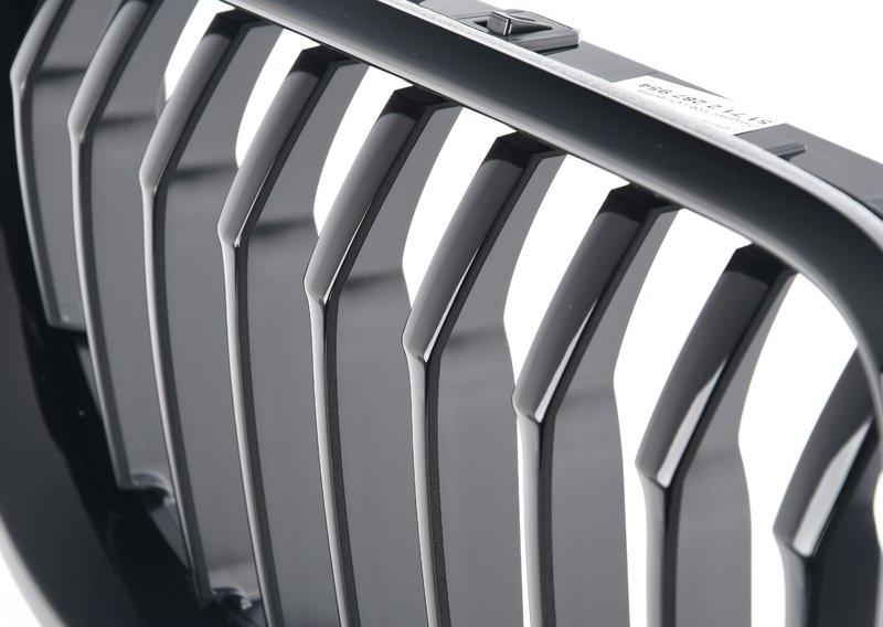 Декор.решетка зерк.блеск чрн.прав.перед.