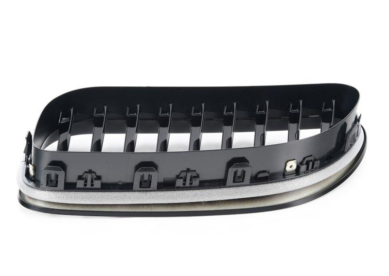 Декор.решетка зерк.блеск чрн.прав.перед.