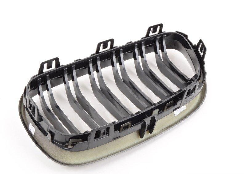 Дек.вент.решетка черн.блест.прав.передн.