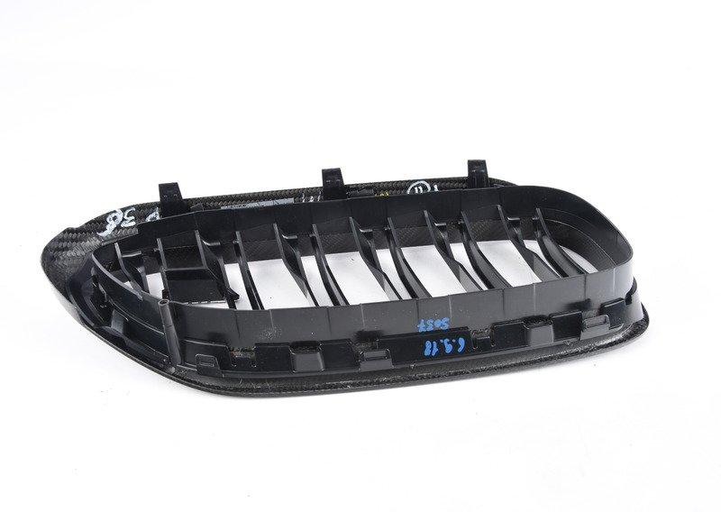 Решетка радиатора CFK лв.