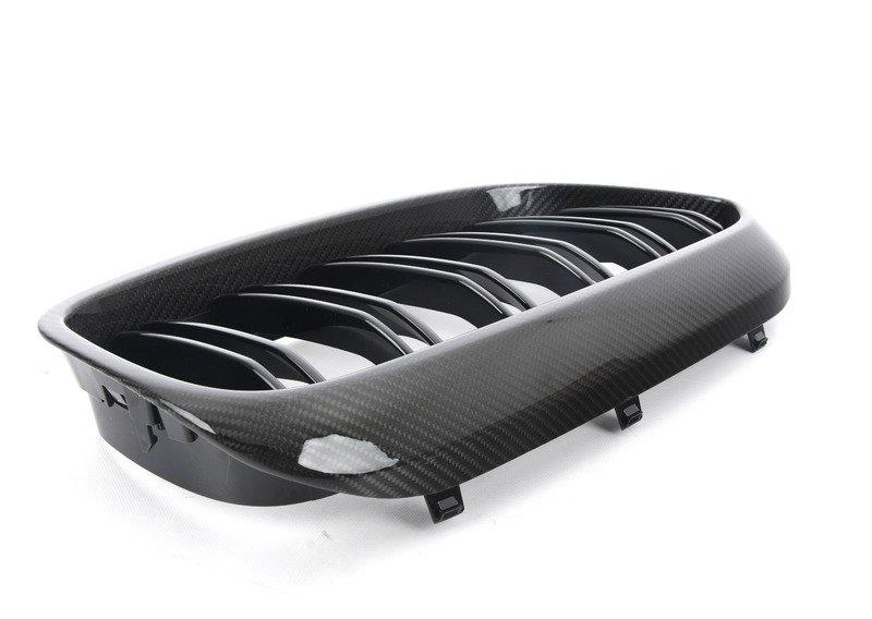 Передн.декорат.решетка радиатора CFK пр.