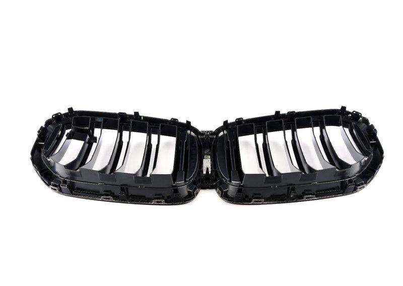 Передн.декорат.решетка радиатора карбон