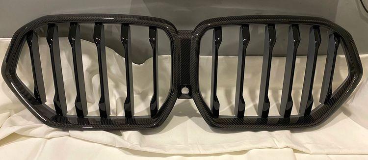 Передн.декорат.решетка радиатора карбон