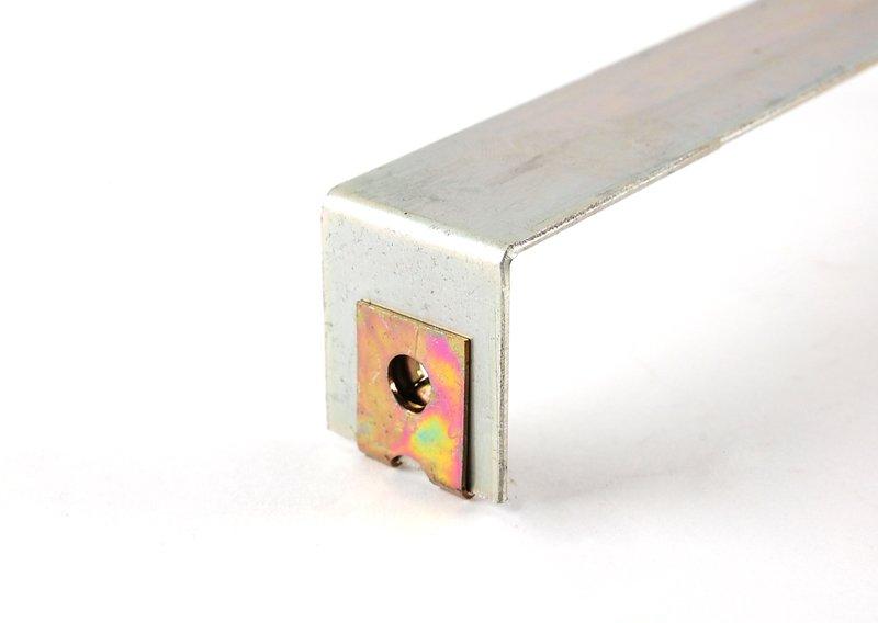 Кронштейн Л