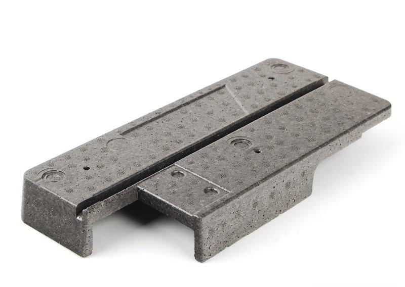 E39 Вставка крышки моноблока батареи