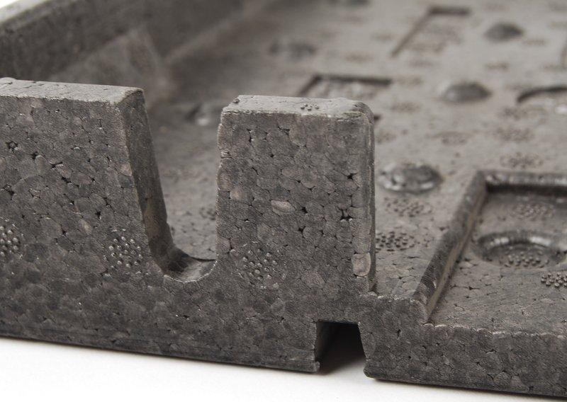 E39 Вставка крышки моноблока батареи