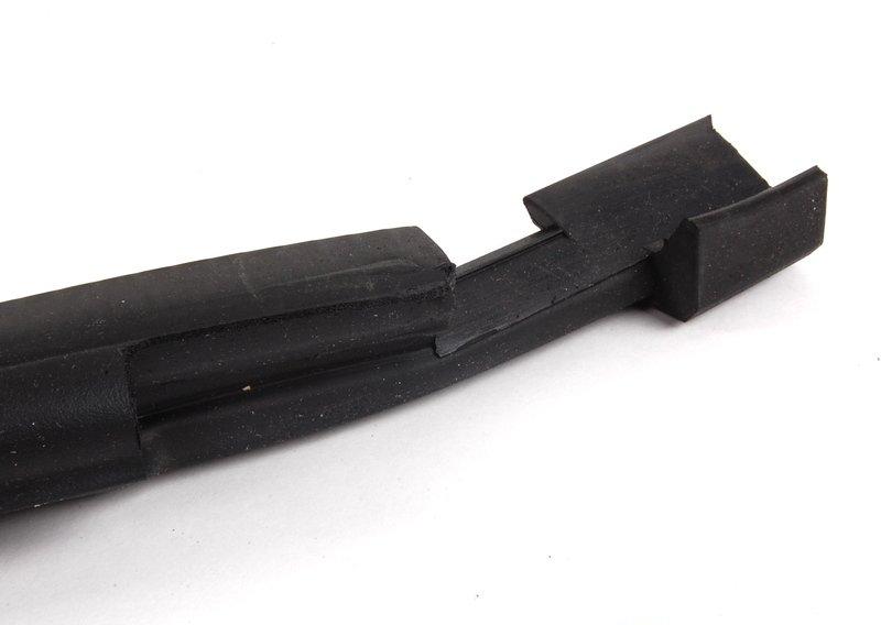 Уплотнительная прокладка каркаса крыши Л