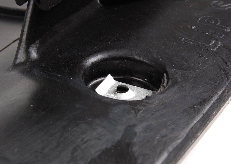 экран моторного отсека