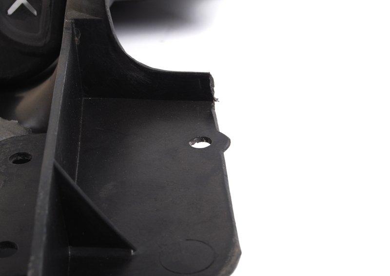 Экран моторного отсека/воздуховода