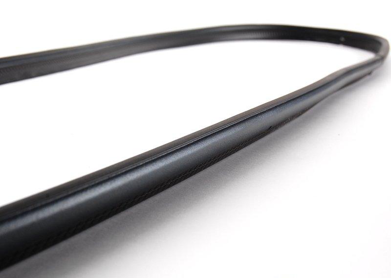 Уплотнитель багажной двери