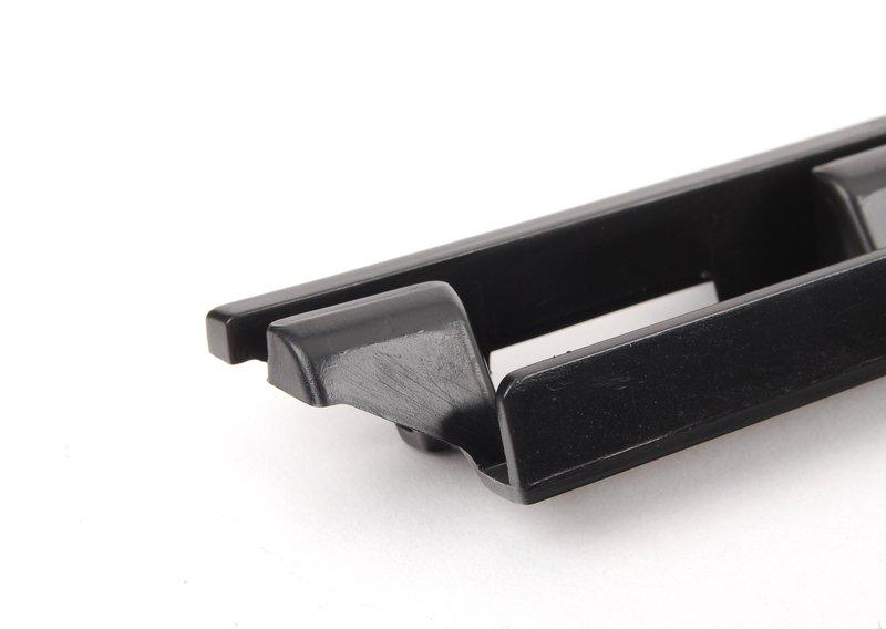 Крепление кожуха швеллера П