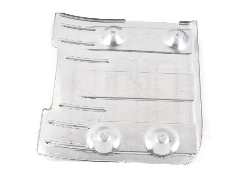 Воздуховод в задней части днища кузова