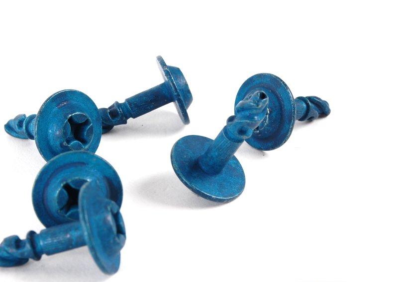 Винт быстроразъемного соединения