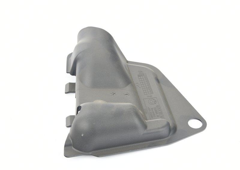 E81/E90/E84 Щиток прохода крепл. стойки амортиз. Пр