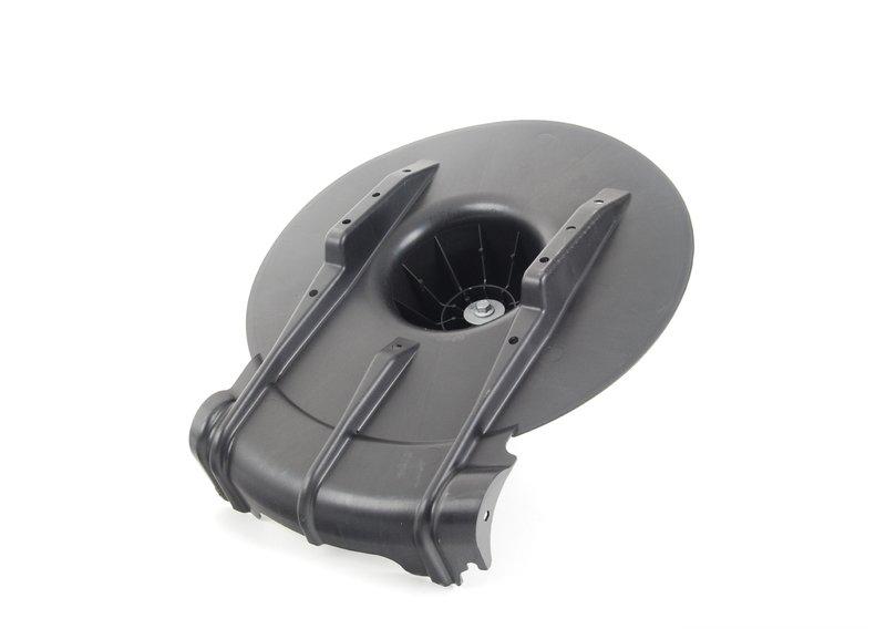 Крепление запасного колеса