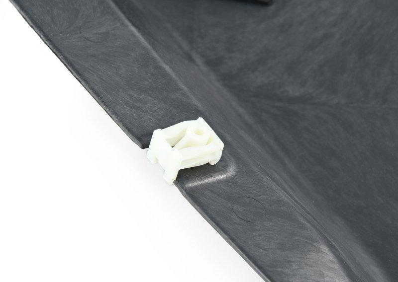 F97/F98 уголок переднего бампера правый