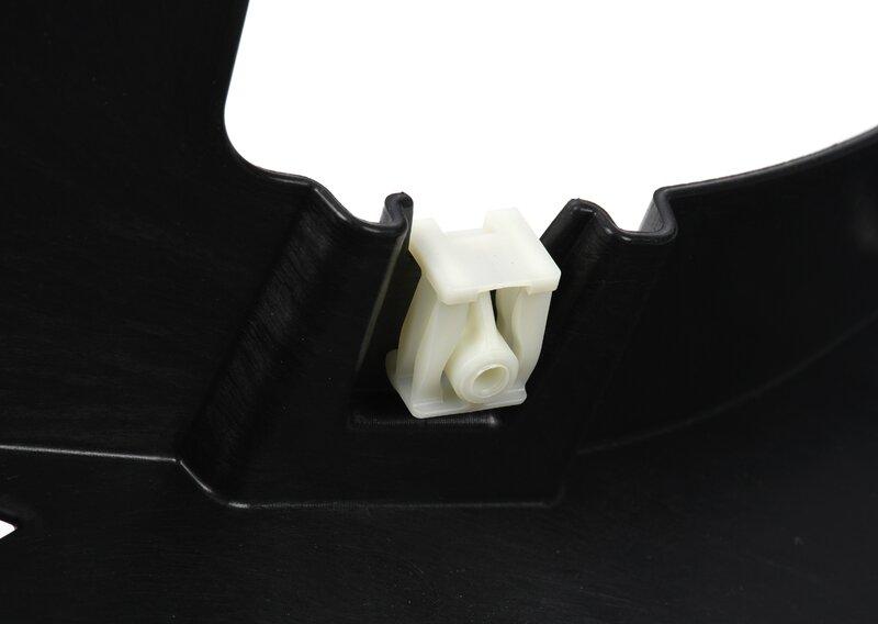 F95 уголок бампера левый