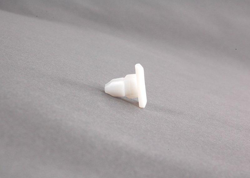 Скоба крепежная BMW E36. E31