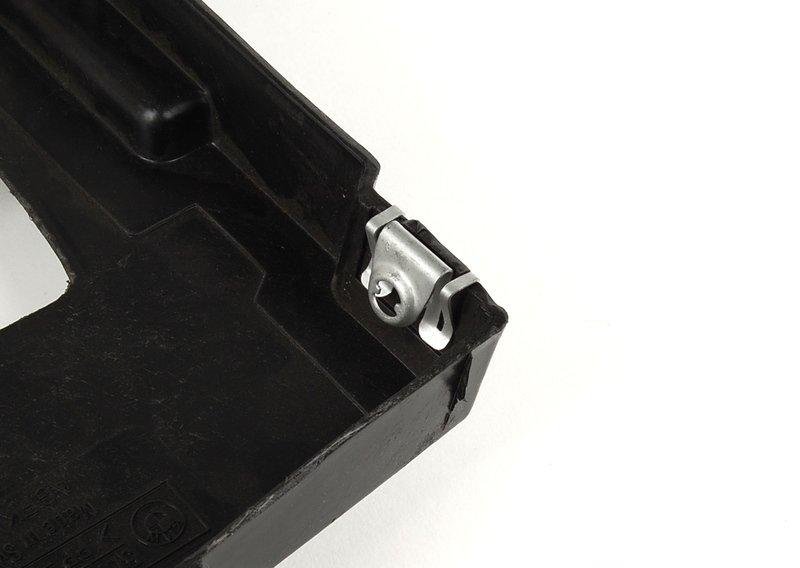 Экран моторного отсека Л Бок