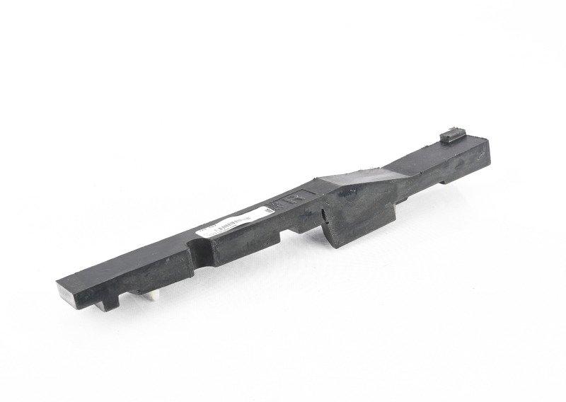 Уплотнитель стойки щита передка П