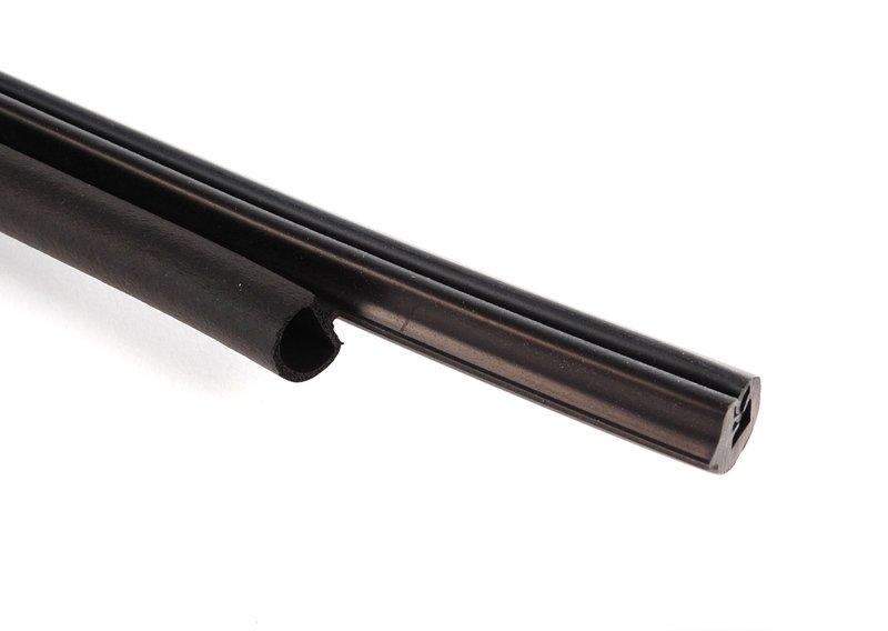 Уплотнитель капота Бок