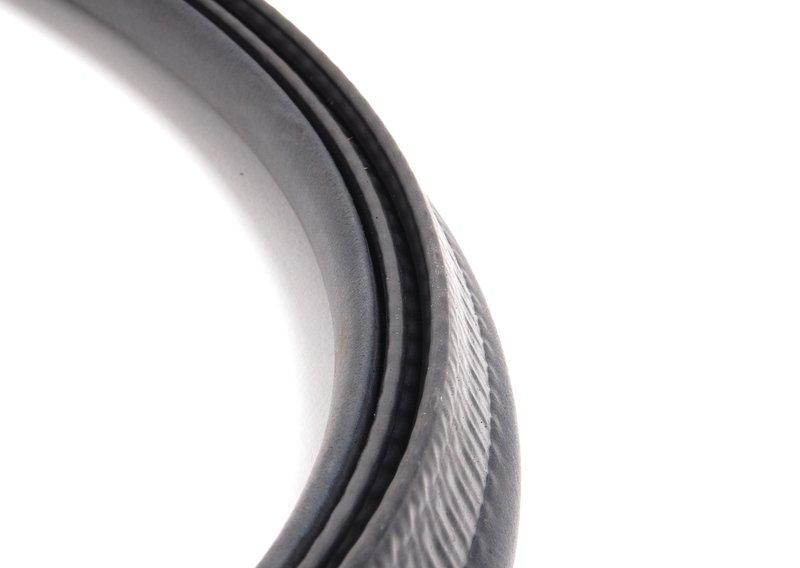 Уплотнитель багажной двери