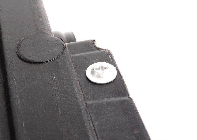 экран моторного отсека