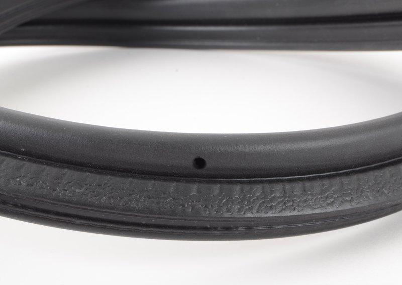 Уплотнитель капота Зд