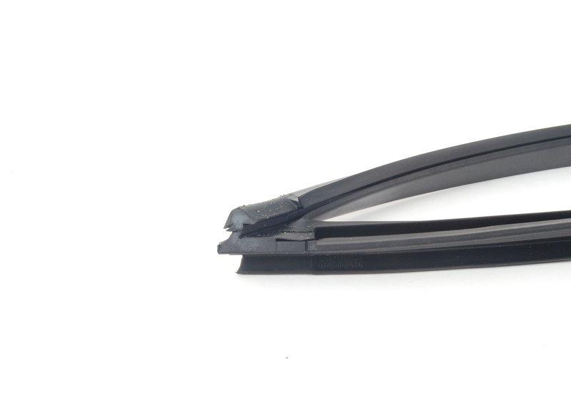 Уплотнитель бокового стекла Л Зд